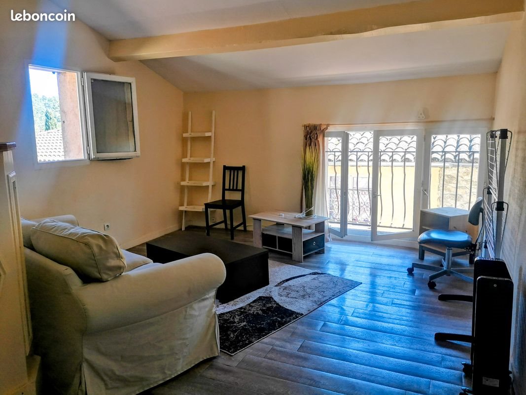 Appartement à louer, 35m², Valbonne
