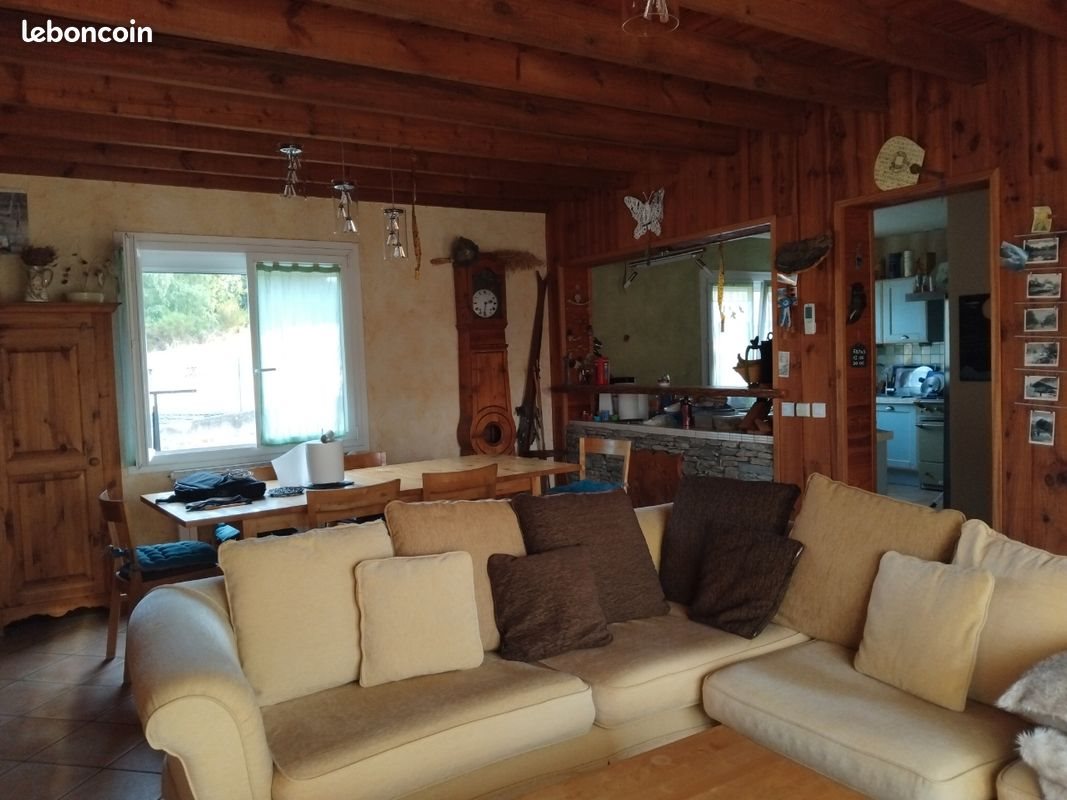 Maison à vendre, 90m², Saint-Genès-Champanelle