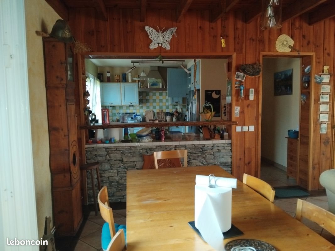 Maison à vendre, 90m², Saint-Genès-Champanelle