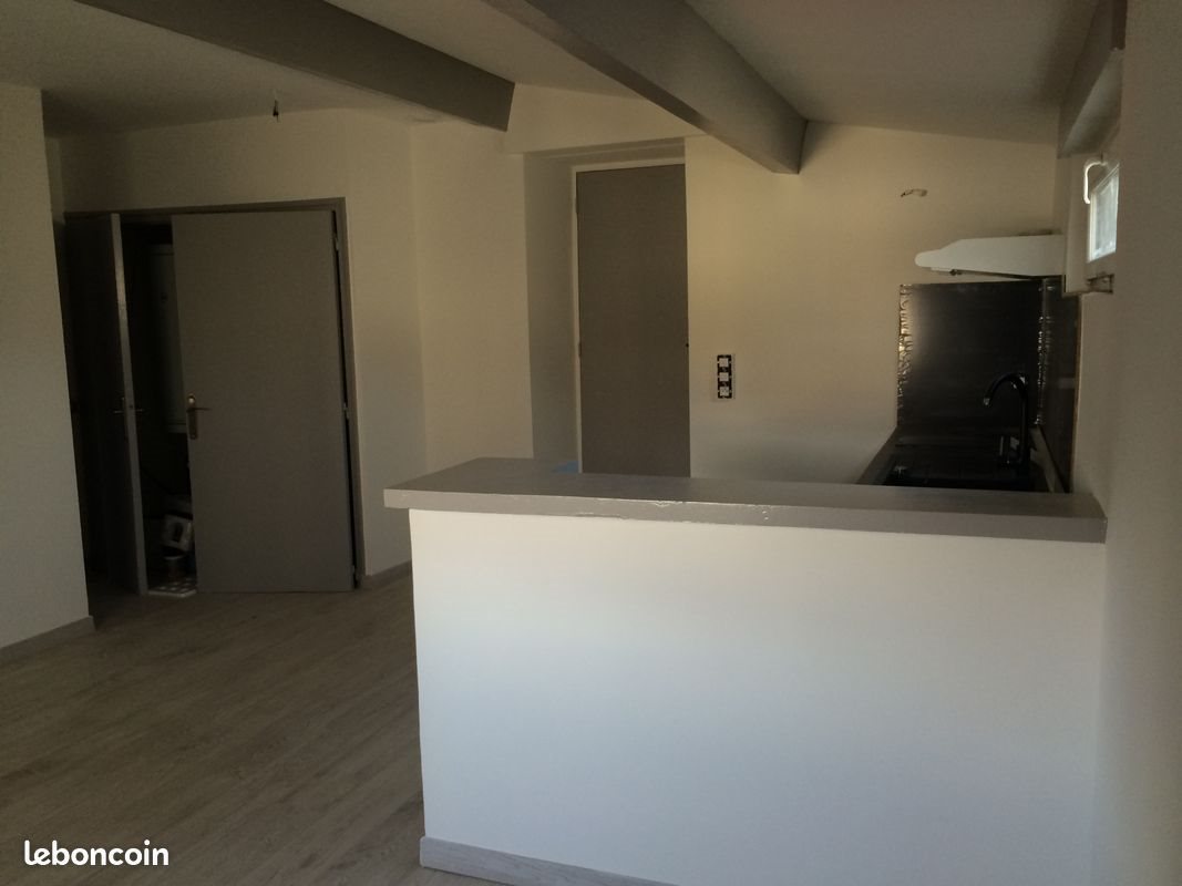 Appartement à louer, 39m², Nîmes
