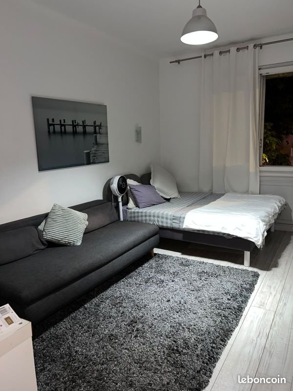 Appartement à louer, 77m², Antibes
