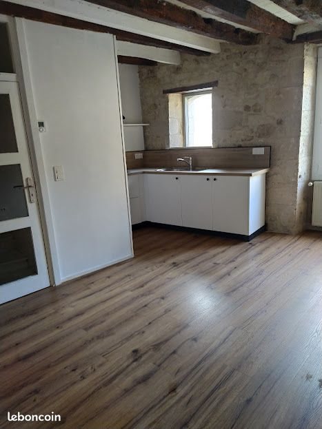 Appartement à louer, 53m², Château-l'Evêque