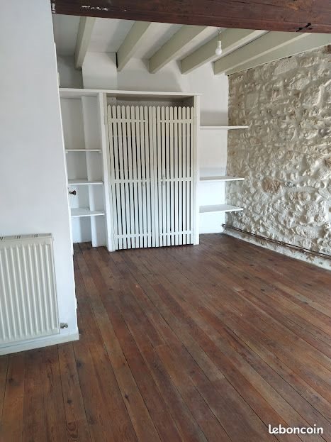 Appartement à louer, 53m², Château-l'Evêque