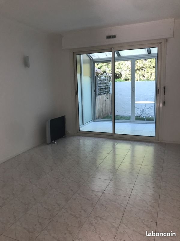 Appartement à louer, 27m², Antibes