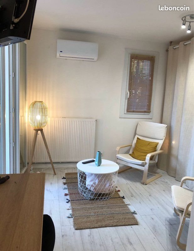 Appartement à louer, 30m², Pont-Saint-Esprit