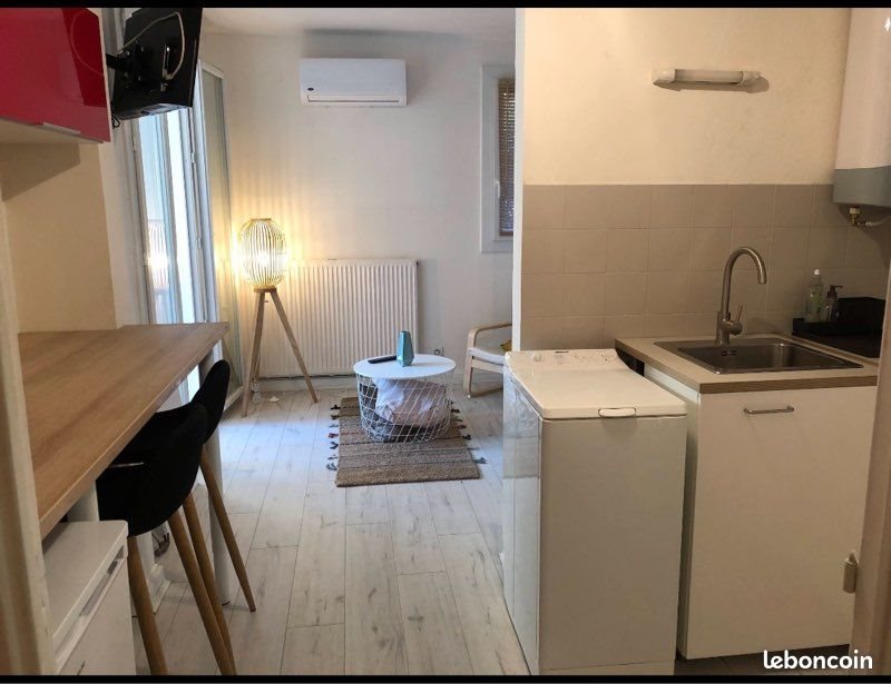 Appartement à louer, 30m², Pont-Saint-Esprit