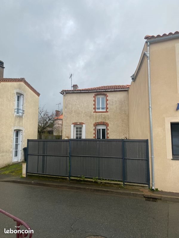 Maison à louer, 85m², Rochetrejoux