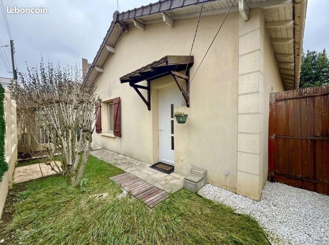 Appartement à louer, 22m², Viry-Châtillon