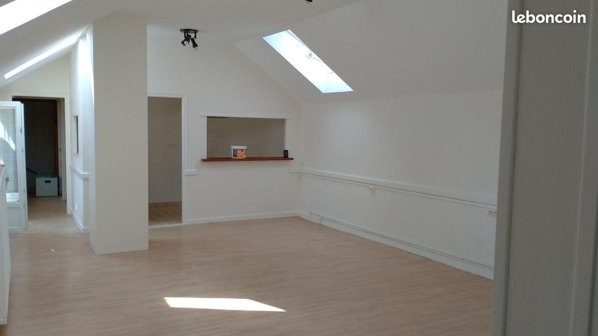 Appartement à louer, 100m², Précigné