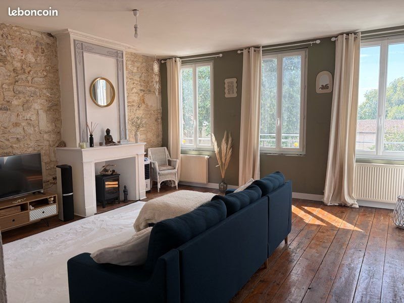 Appartement à louer, 80m², Saintes