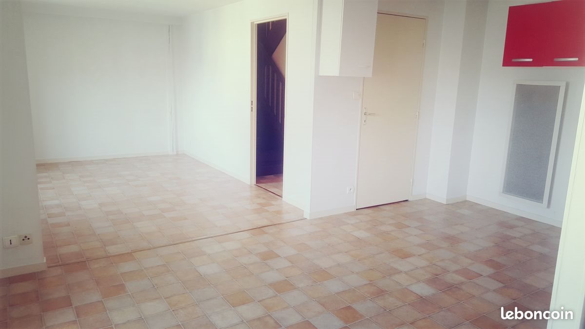Appartement à louer, 87m², Patay