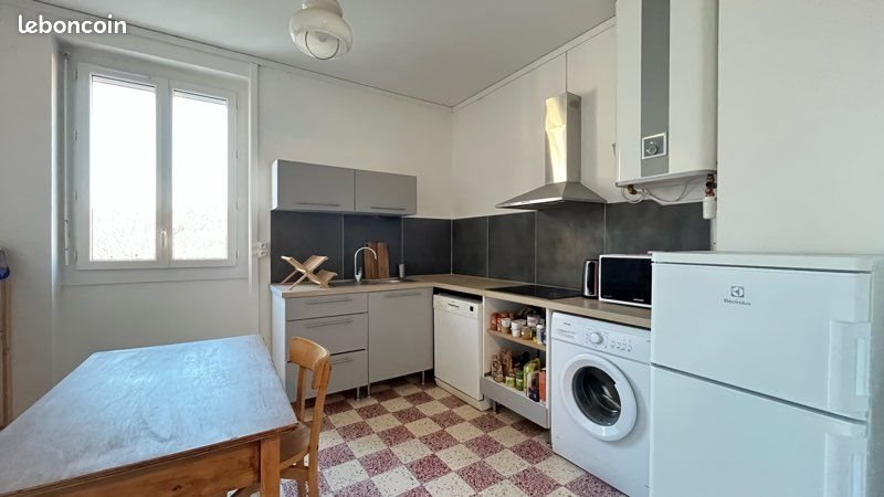 Appartement à louer, 42m², Thizy
