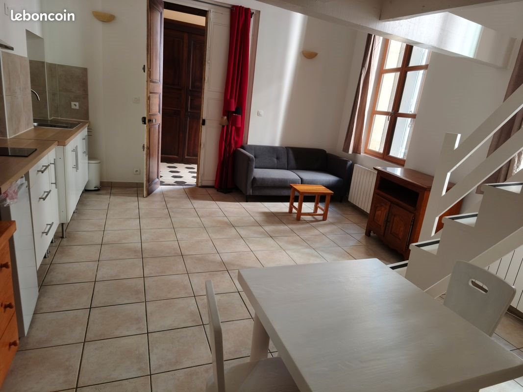 Appartement à louer, 28m², Lunel