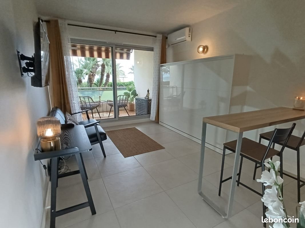 Appartement à louer, 21m², Cannes-la-Bocca