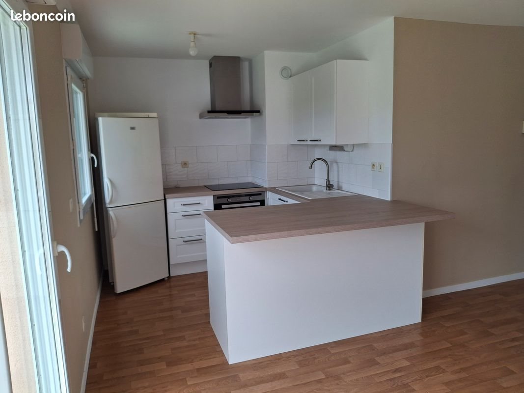 Appartement à louer, 41m², Baud