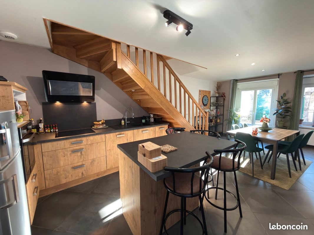 Maison à vendre, 85m², Saint-Amant-Tallende