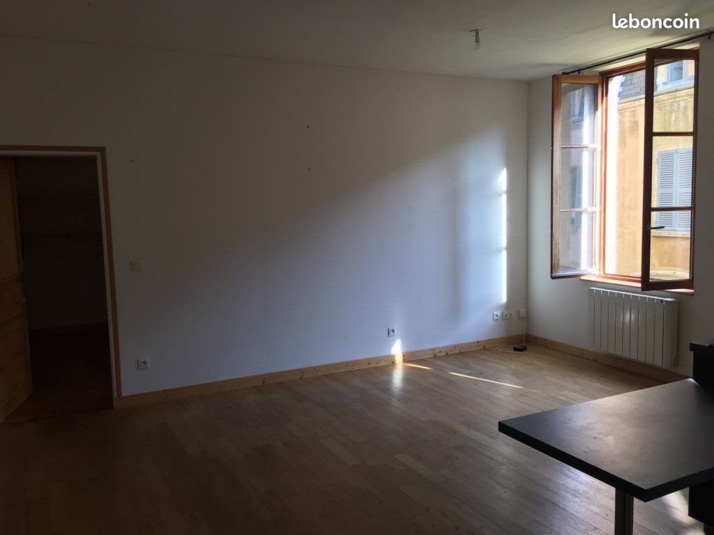Appartement à louer, 51m², Roanne
