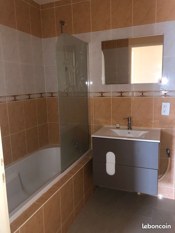 Appartement à louer, 51m², Montferrand-le-Château