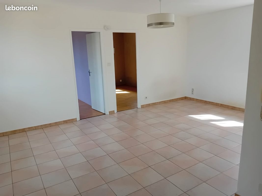 Appartement à louer, 62m², Saint-Geniès-Bellevue