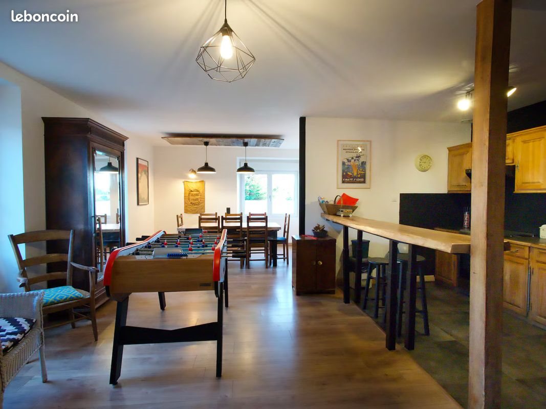 Maison à louer, 160m², Saint-Geniès