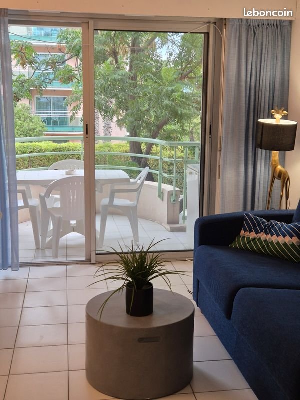 Appartement à louer, 28m², Fréjus