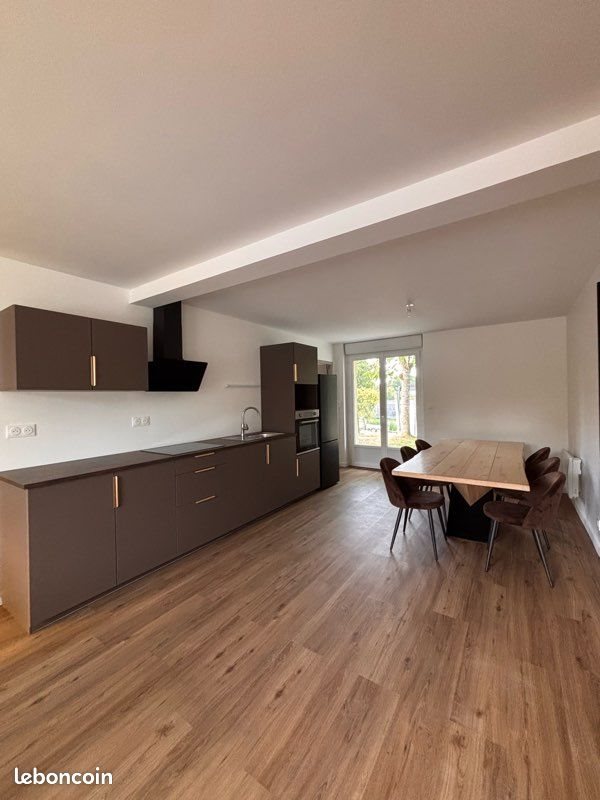 Maison à louer, 99m², Gévezé