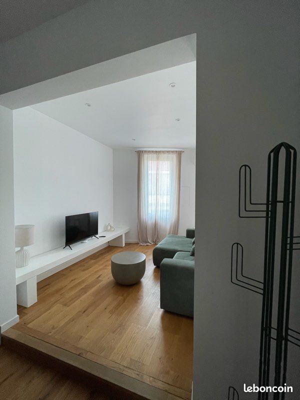 Appartement à louer, 65m², Sète