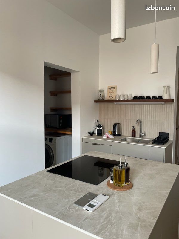 Appartement à louer, 65m², Sète