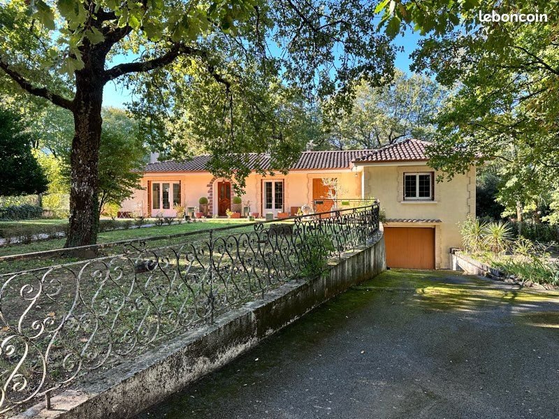 Maison à vendre, 160m², Mouthiers-sur-Boëme