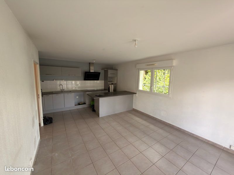 Appartement à louer, 60m², Floirac