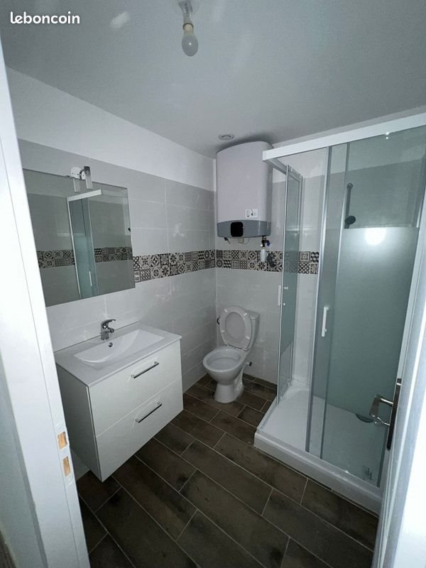 Appartement à louer, 30m², Solliès-Pont