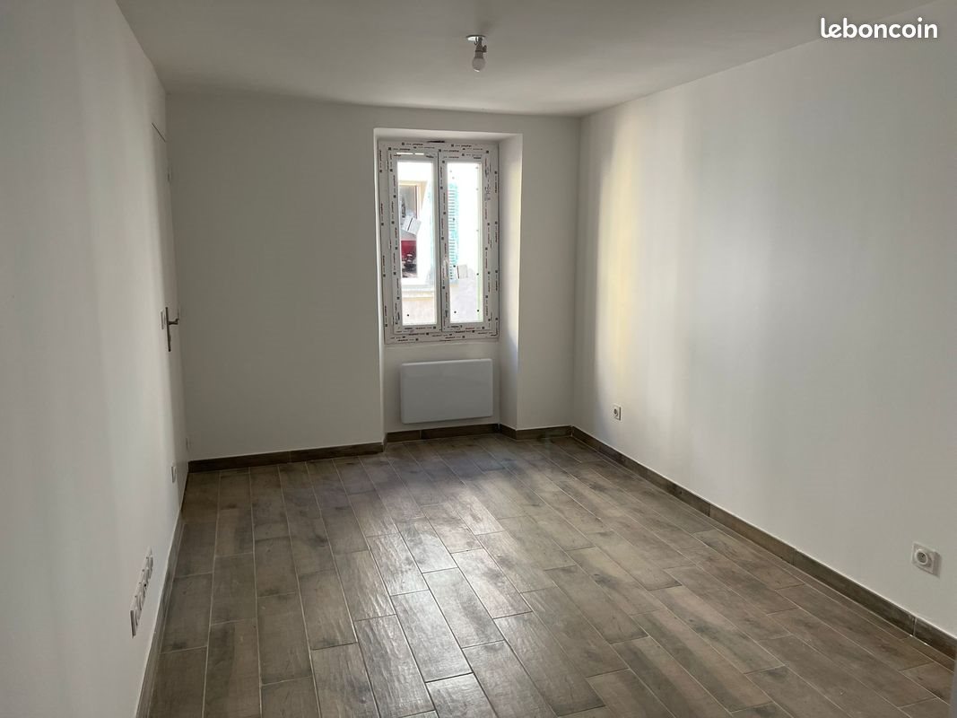 Appartement à louer, 30m², Solliès-Pont