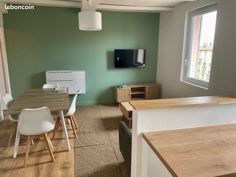 Appartement à louer, 46m², Toulon