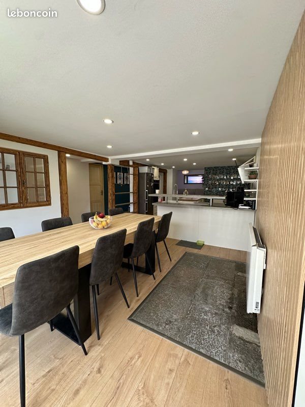 Appartement à vendre, 131m², La Cluse-et-Mijoux