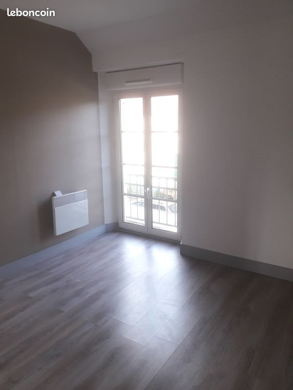 Appartement à louer, 64m², Blandy