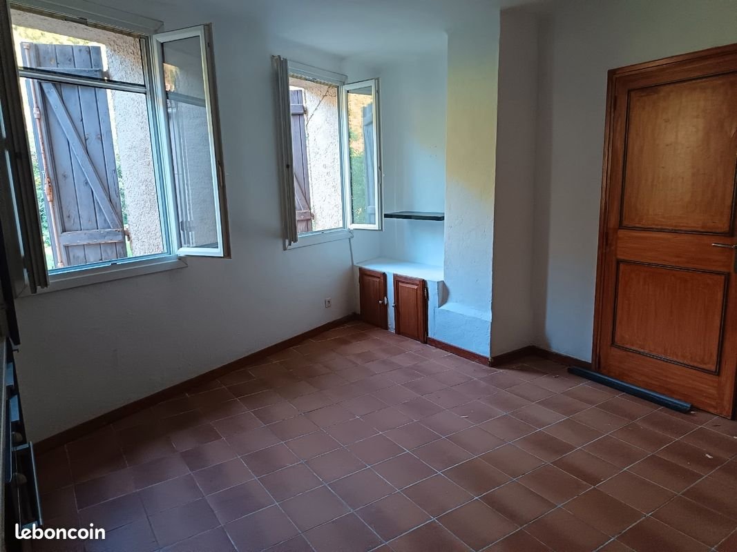 Appartement à louer, 48m², Entrecasteaux