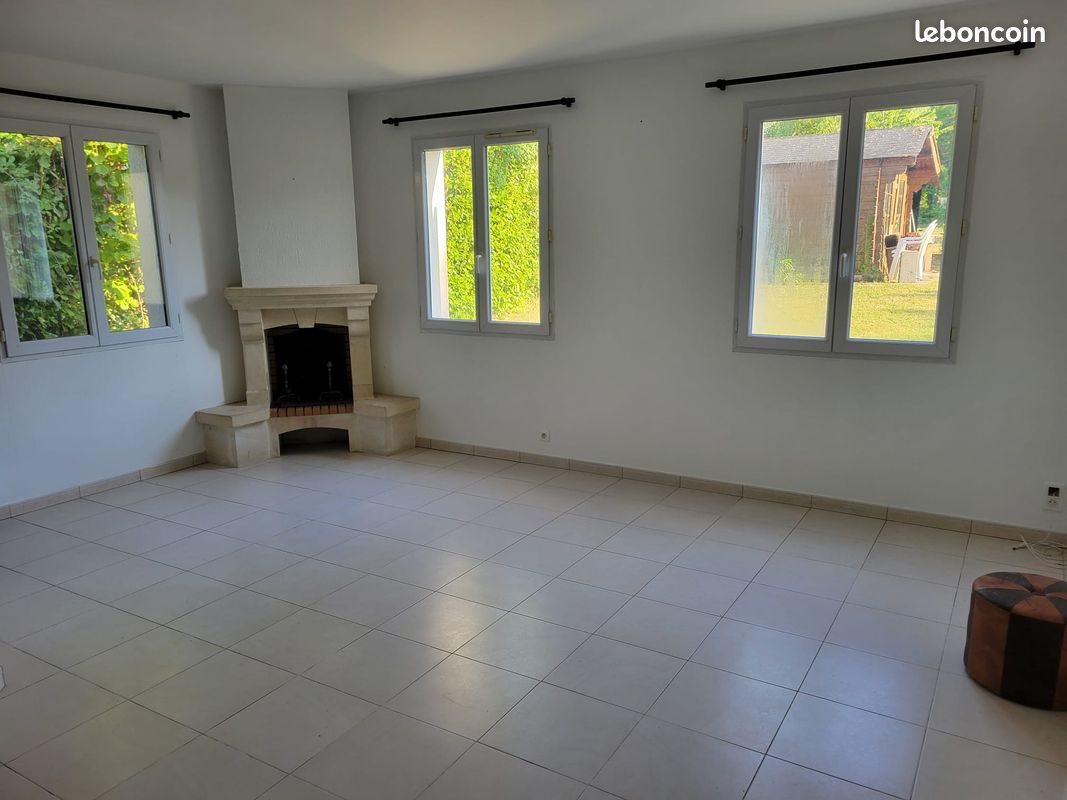 Maison à louer, 82m², Genac