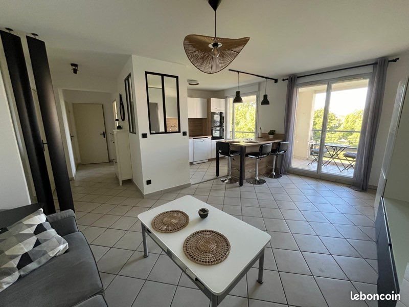 Appartement à louer, 50m², Bron