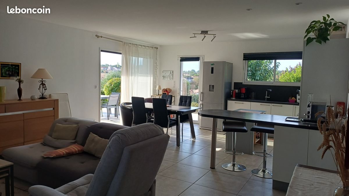 Maison à louer, 90m², Rouffiac