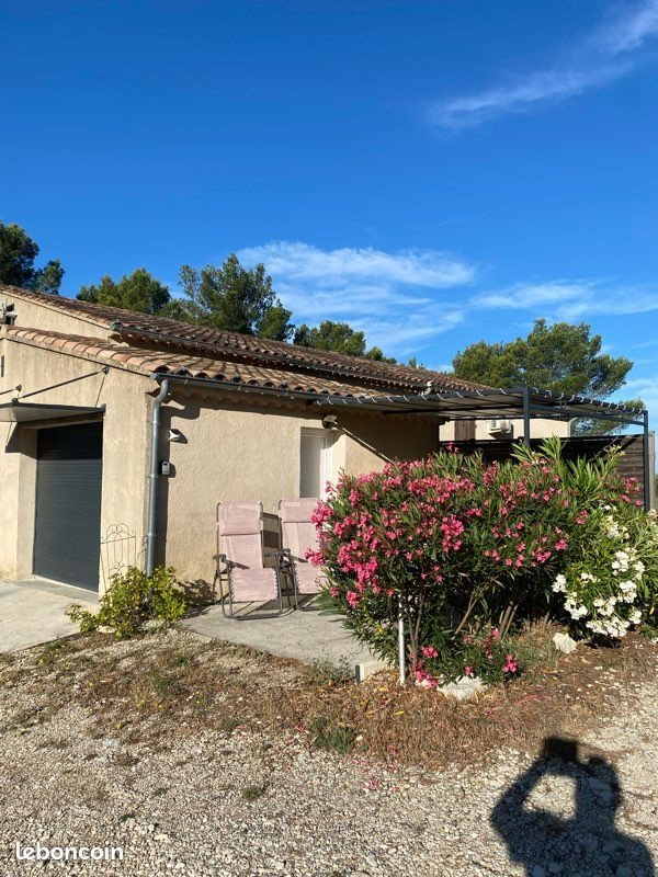 Appartement à louer, 18m², L'Isle-sur-la-Sorgue