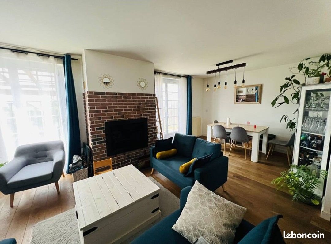 Maison à vendre, 102m², Villeneuve-le-Comte