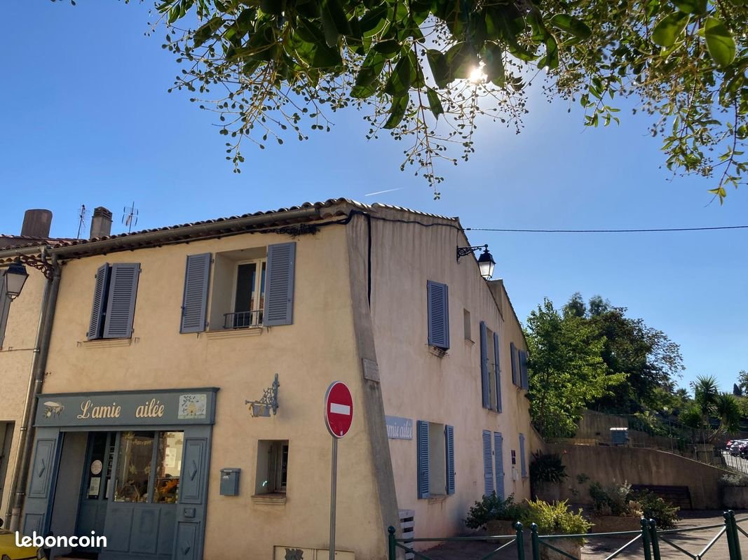 Appartement à louer, 87m², Roquebrune-sur-Argens