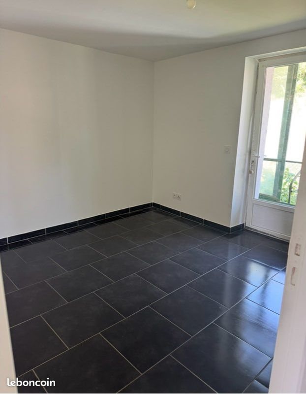 Appartement à louer, 50m², Pont-Evêque
