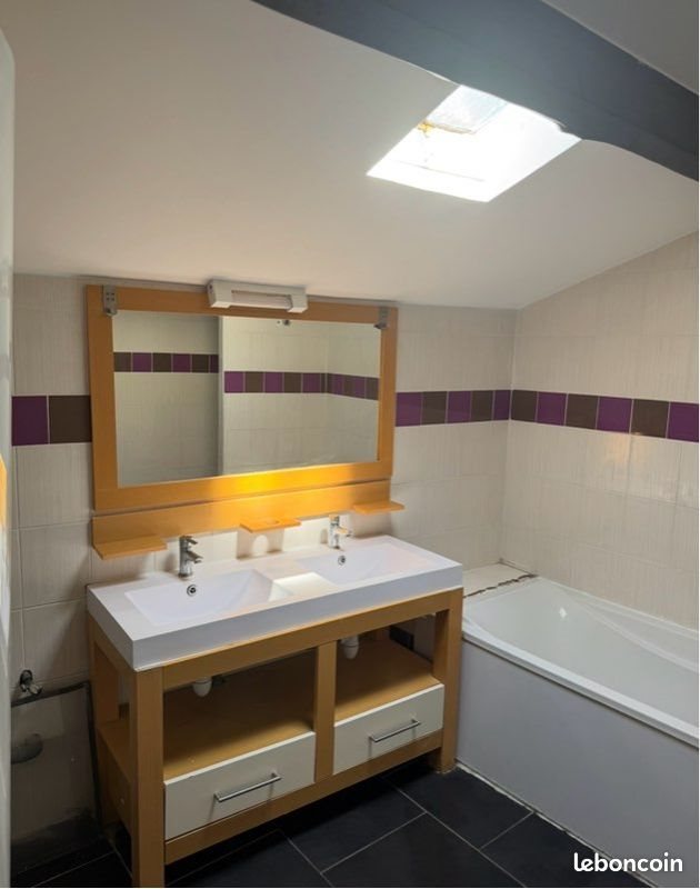 Appartement à louer, 50m², Pont-Evêque