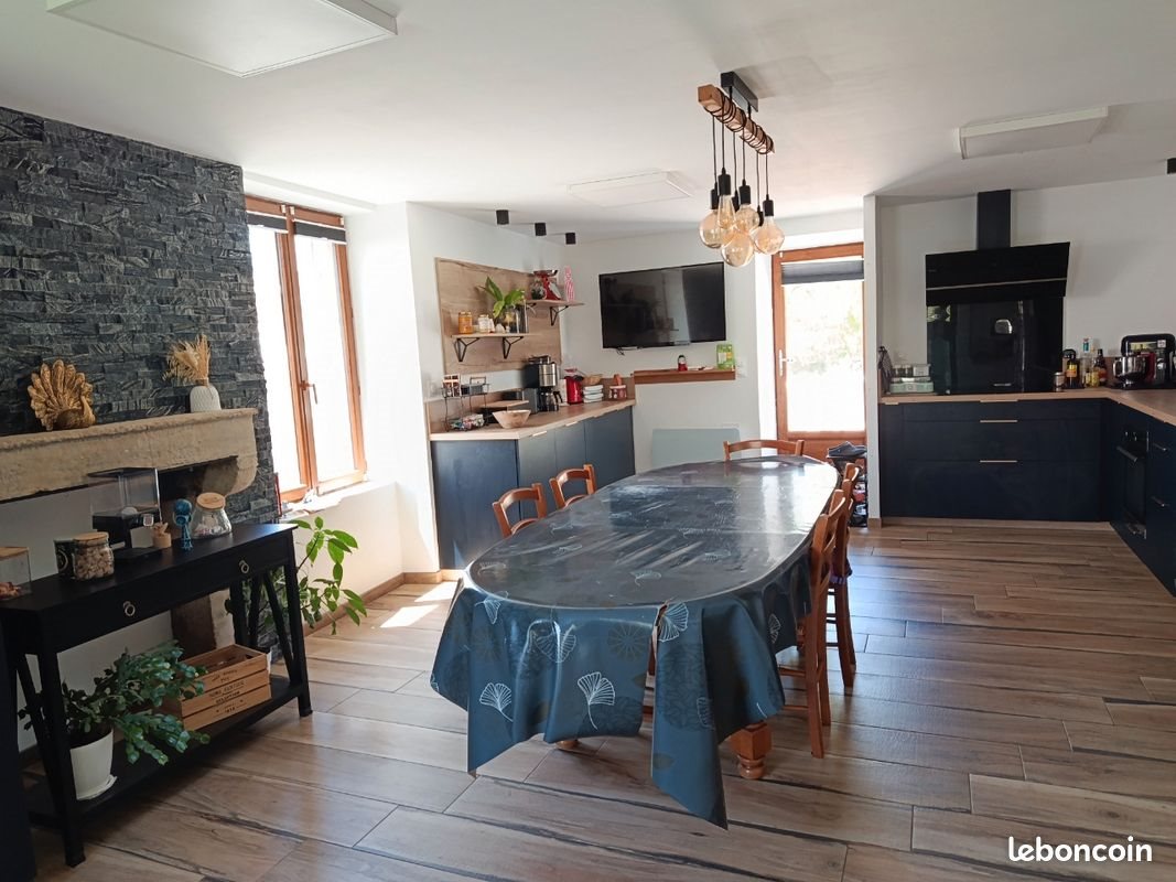 Maison à vendre, 189m², Saint-Germier