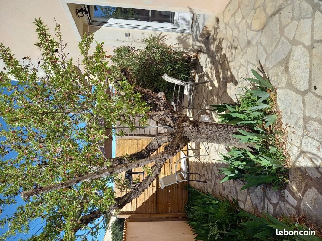 Appartement à louer, 18m², Vias