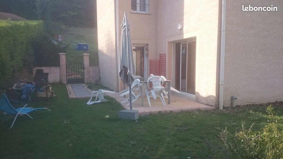 Maison à louer, 93m², Coubon