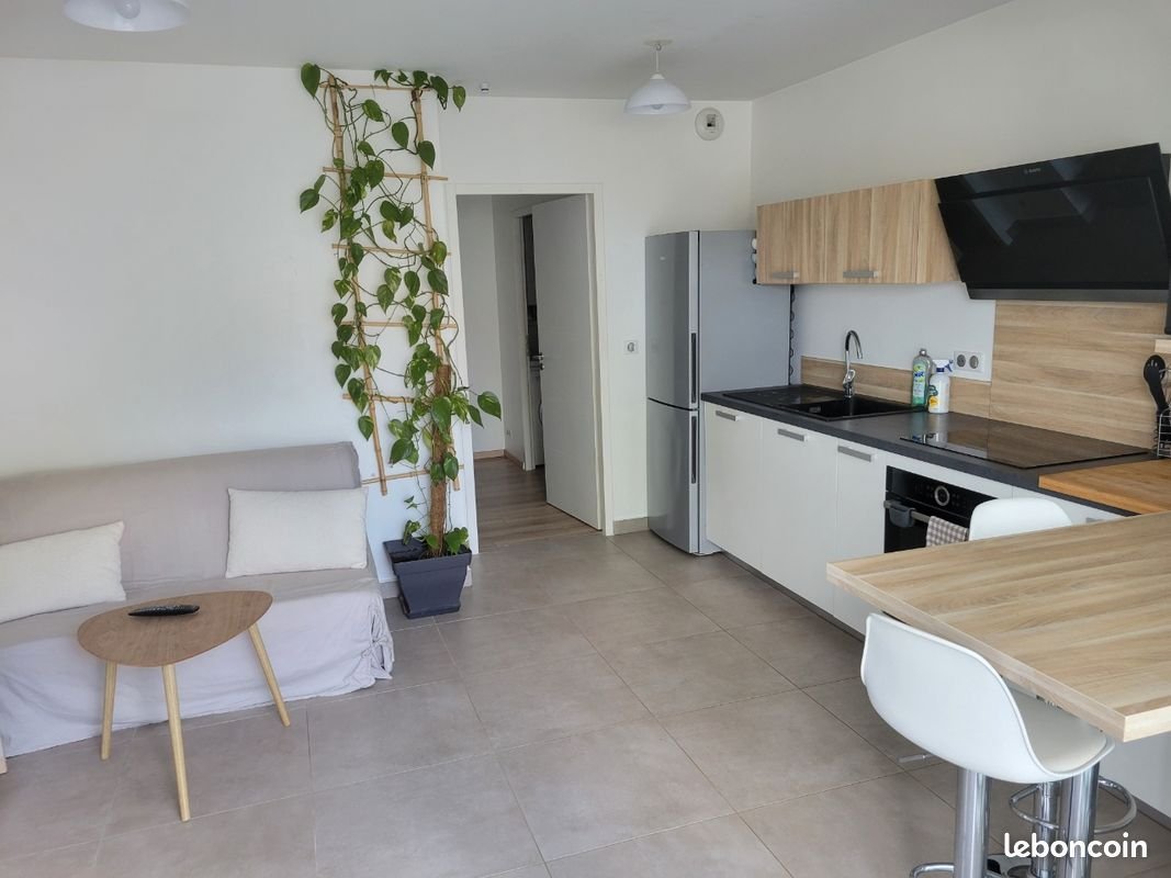 Appartement à louer, 33m², Figeac