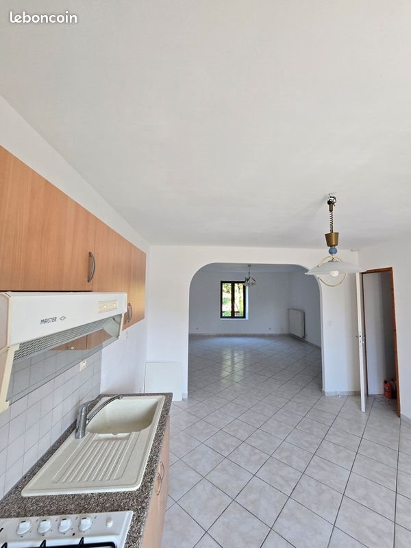 Appartement à louer, 130m², Saint-Loup-sur-Semouse