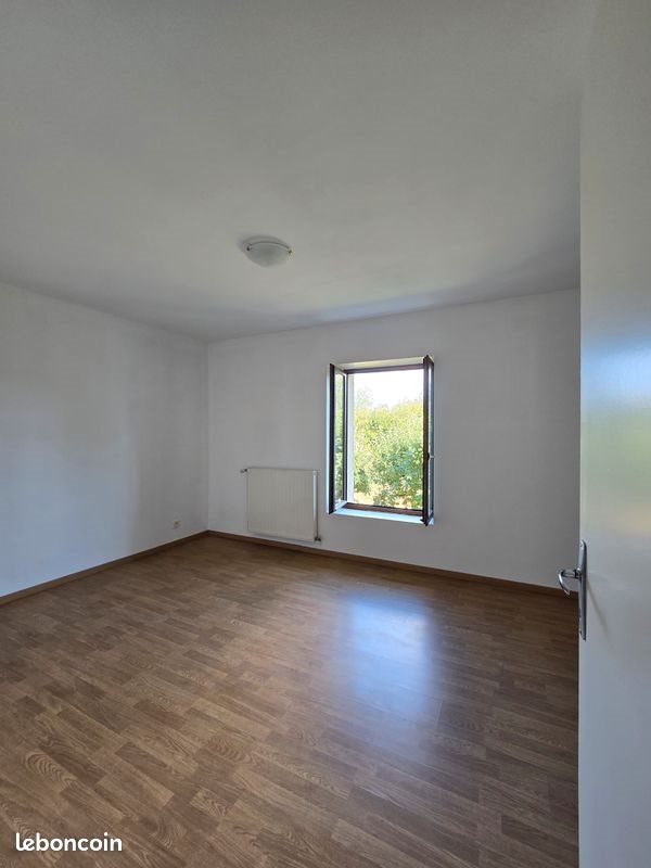 Appartement à louer, 130m², Saint-Loup-sur-Semouse